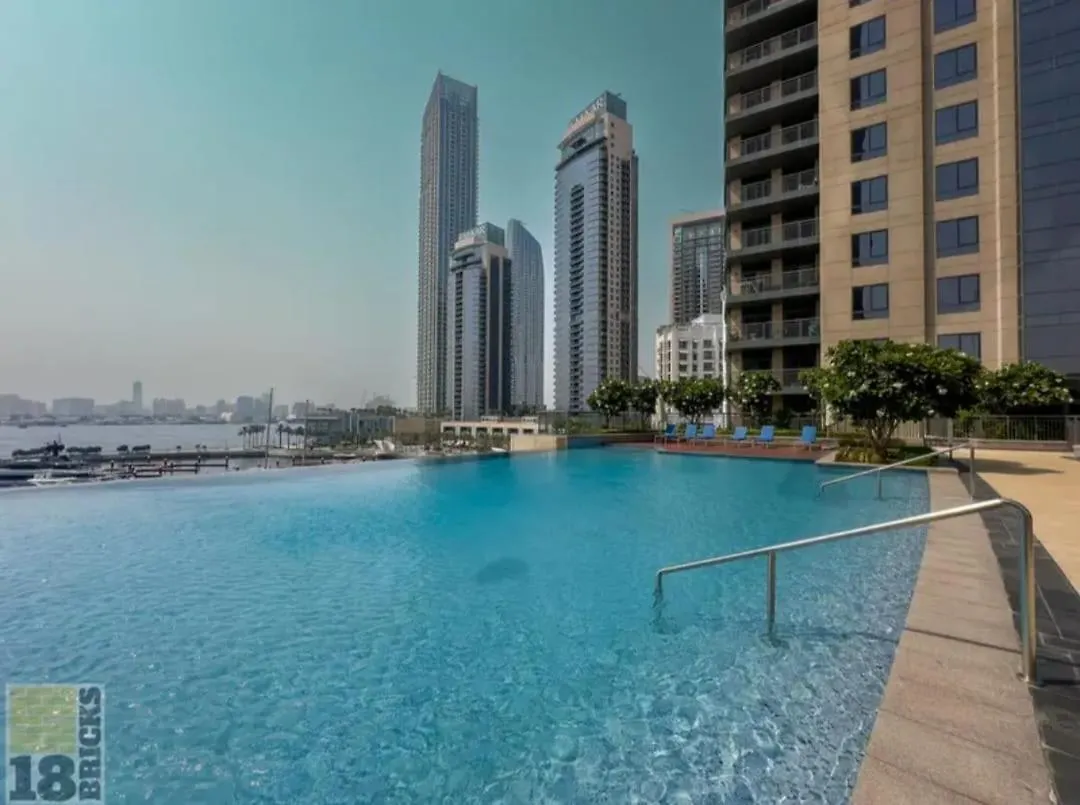Luxury Spacious 1 Bedroom In Creek Residence Dubaj Egyesült Arab Emírségek